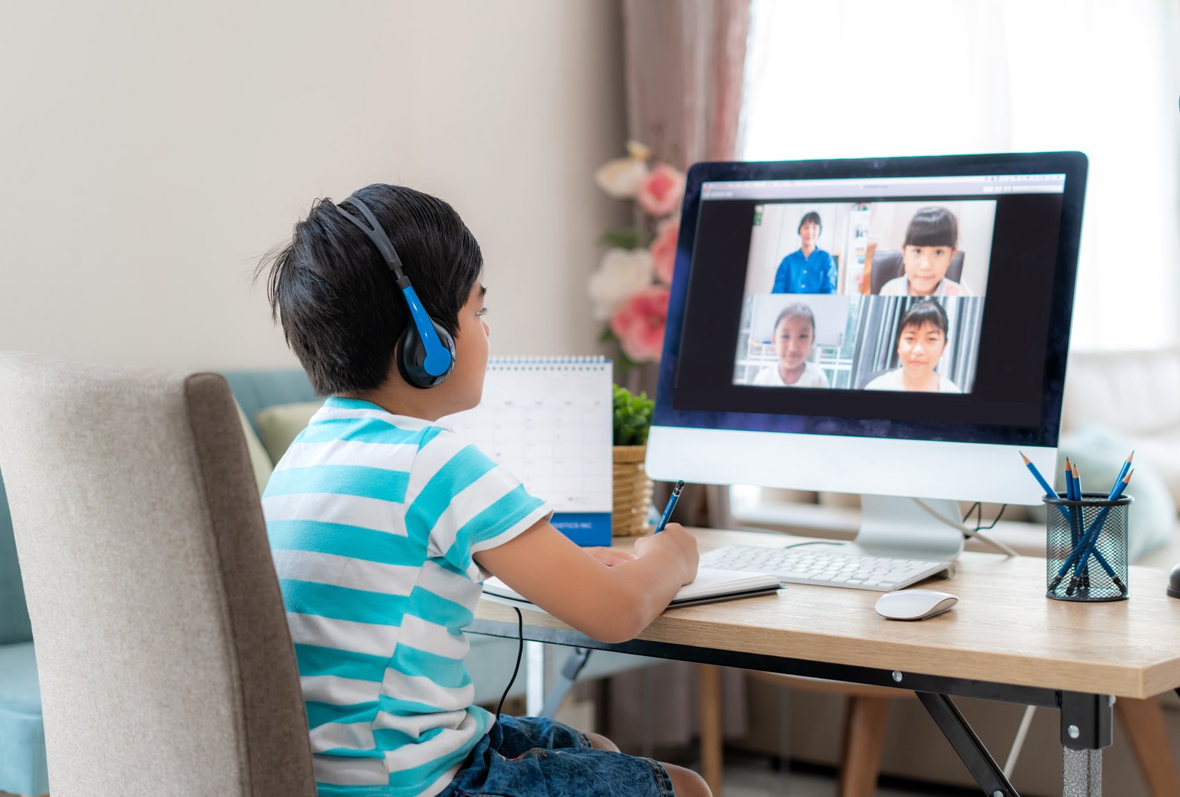 How Technology Help Students in This Pandemic Essay